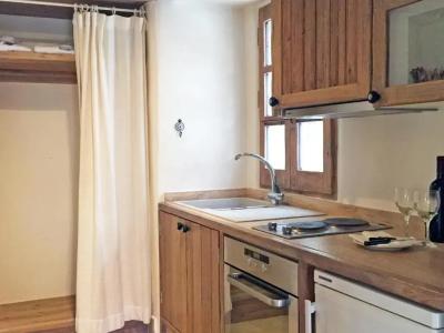 Artemis Traditional House - 28