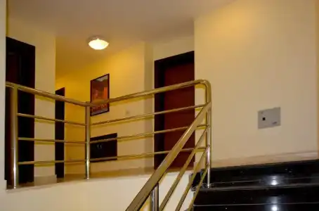 Public Security & Chalets - 31