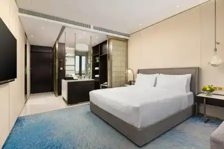 HUALUXE Shanghai Changfeng Park by IHG - 36