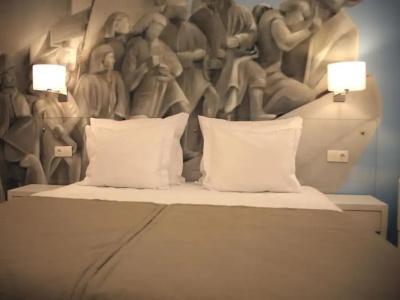 Lisbon Style Guesthouse - 54