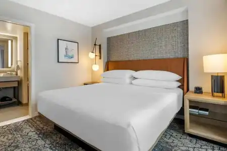 Sheraton Suites Old Town Alexandria - 90
