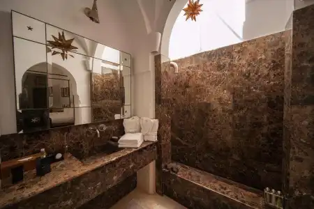 Riad Jaaneman - 19