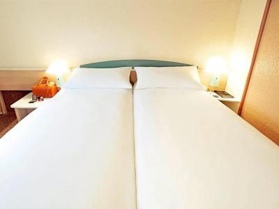 ibis Chambery - 2