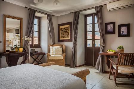 Faros Suites - 31