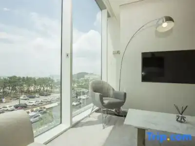UH Suite The Haendae - 150