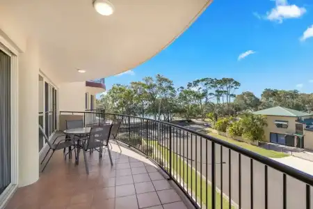 Alexander Beachfront Apartments - 79