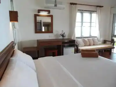 Sea Scene Resort - 18