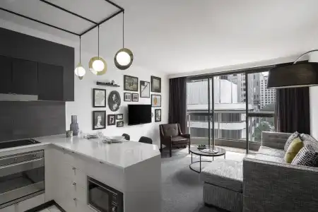 Mantra 2 Bond Street Sydney - 5