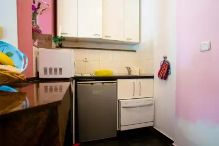 Sun Rose Apartments - 213