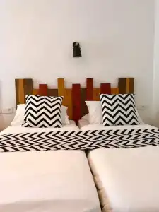 Hôtel Les Volets Rouges - Cassis - 86