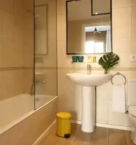 Chic&basic Lemon Barcelona - 28