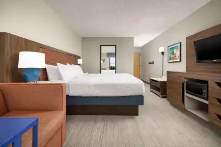 Hampton Inn Laredo - 26