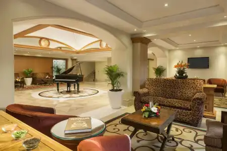 Ramada Plaza by Wyndham Palm Grove - 1