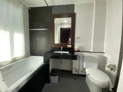 77 Patong & Spa - 173