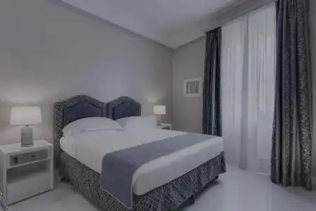 Rivoli Boutique - 65