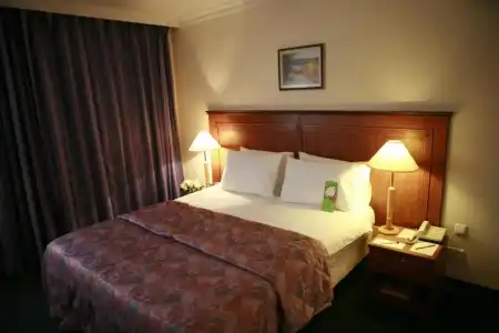 Ramada by Wyndham Sofia City Center - 40