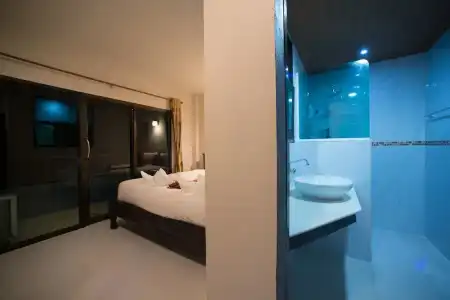 Srichada Khaolak - 97