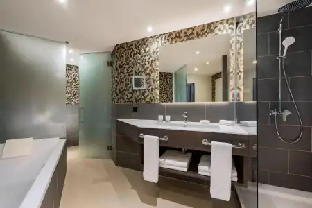 Basel Marriott - 43