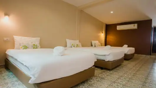 Warm Well Hostel Kanchanaburi - 50