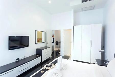 Sunset Plaza Holiday Apartment - 40