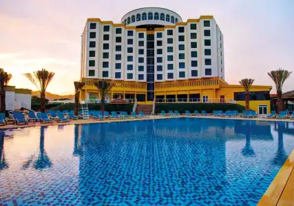 Oceanic Khorfakkan Resort & Spa - 1