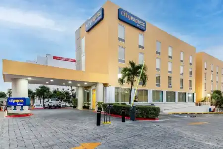 City Express by Marriott Cancun - 36