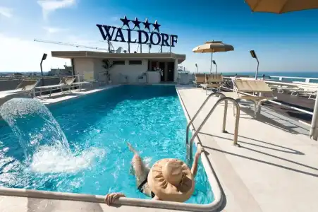 Waldorf Suite - 13