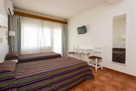 Sol y Miel Hostal - 92