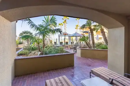 Pacific Terrace - 95