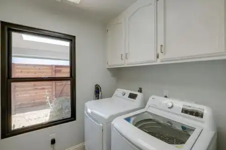 Bakersfield Oasis: Private Pool, Hot Tub & Patio! - 20