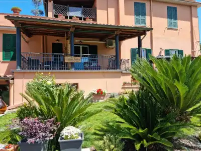 Il Casale Nel Parco Guesthouse - 0