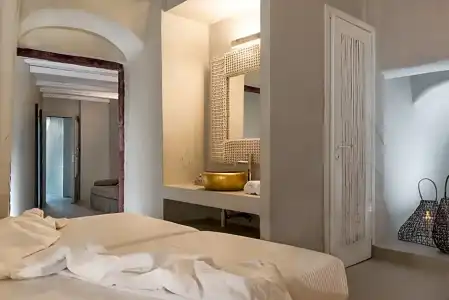 Mythical Blue Luxury Suites - 54