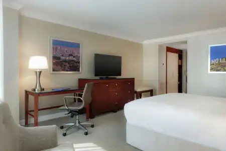 Hilton Los Angeles/Universal City - 4
