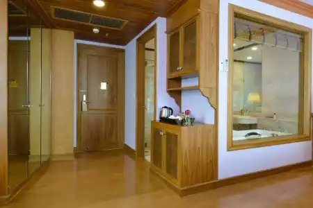 Peak Nimman Prestige - 71