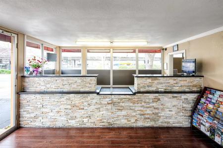 Red Lion Inn & Suites Sacramento - 15