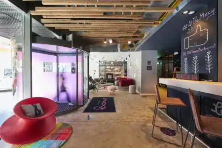 Moxy Bucharest Old Town - 6