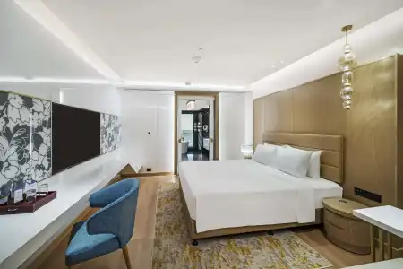 Radisson Blu & Suites GRT Chennai - 3