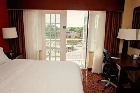 Hampton Inn & Suites Bradenton Downtown Historic District - 42