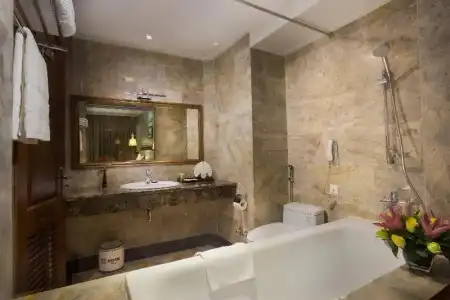 Hanoi Pearl - 51
