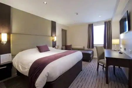 Premier Inn London Lewisham - 17