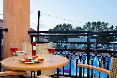 Rhoe Seaside Apartments - 62