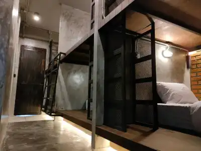 Premier Hostel - 24