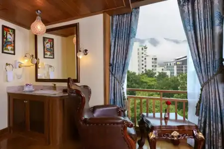 Peak Nimman Prestige - 63