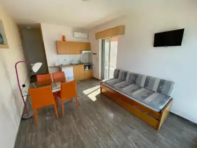 Thalassa House Apartments - 1