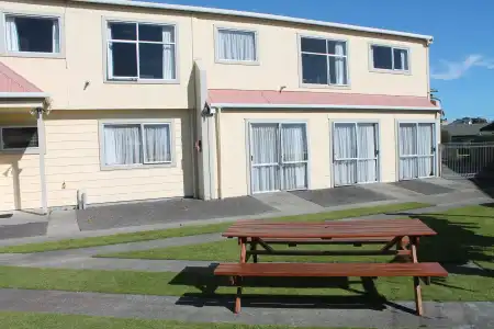 Riverview Motel - 11