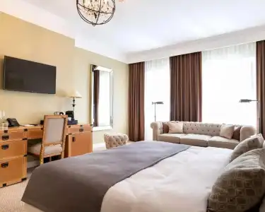 Best Western Plus Market Square Lviv - 76
