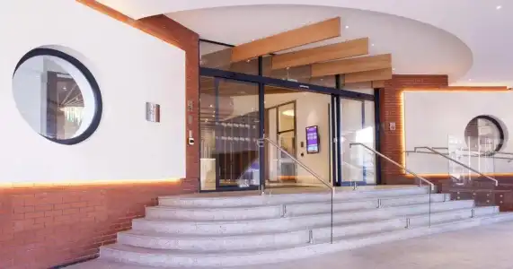 Crowne Plaza London - Kings Cross by IHG - 35