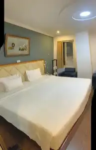 - 61 Luong Ngoc Quyen - 49