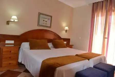 Hostal Cabo Roche - 16