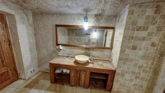 Elegance Cave Suites - 80